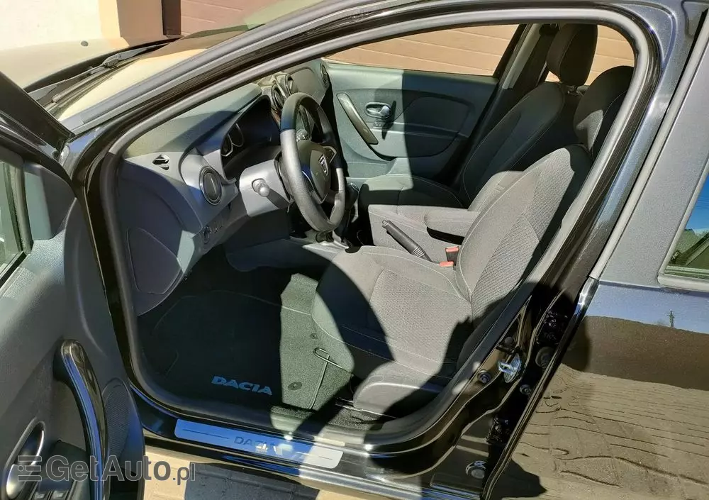 DACIA Sandero 1.2 16V 75 Laureate