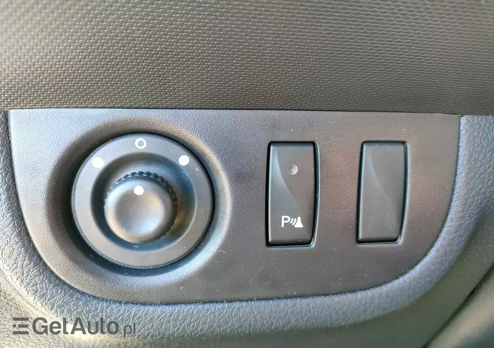 DACIA Sandero 1.2 16V 75 Laureate