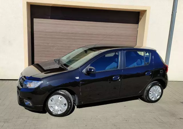 DACIA Sandero 1.2 16V 75 Laureate