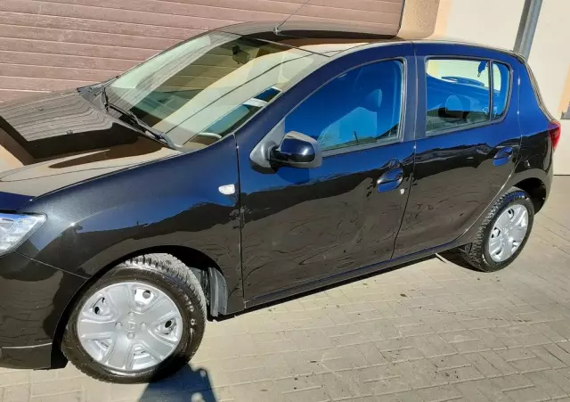 DACIA Sandero 1.2 16V 75 Laureate