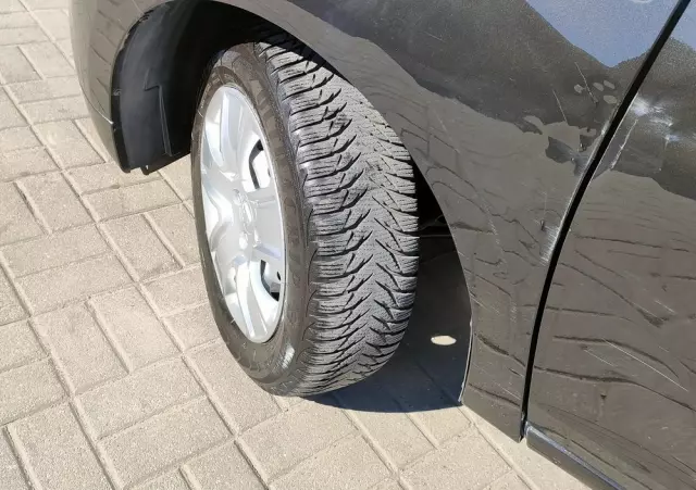 DACIA Sandero 1.2 16V 75 Laureate