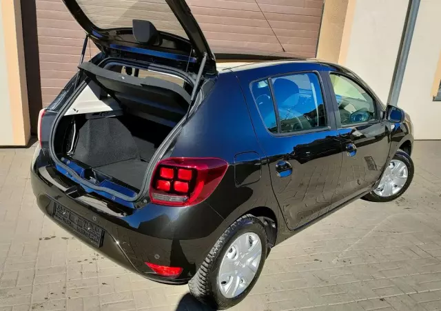 DACIA Sandero 1.2 16V 75 Laureate