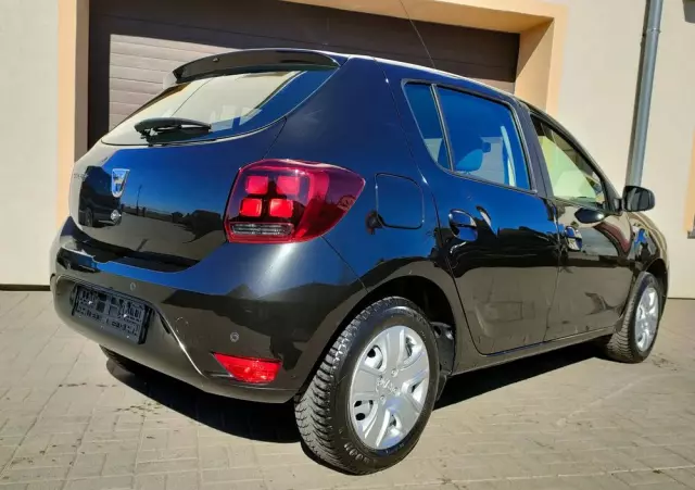 DACIA Sandero 1.2 16V 75 Laureate
