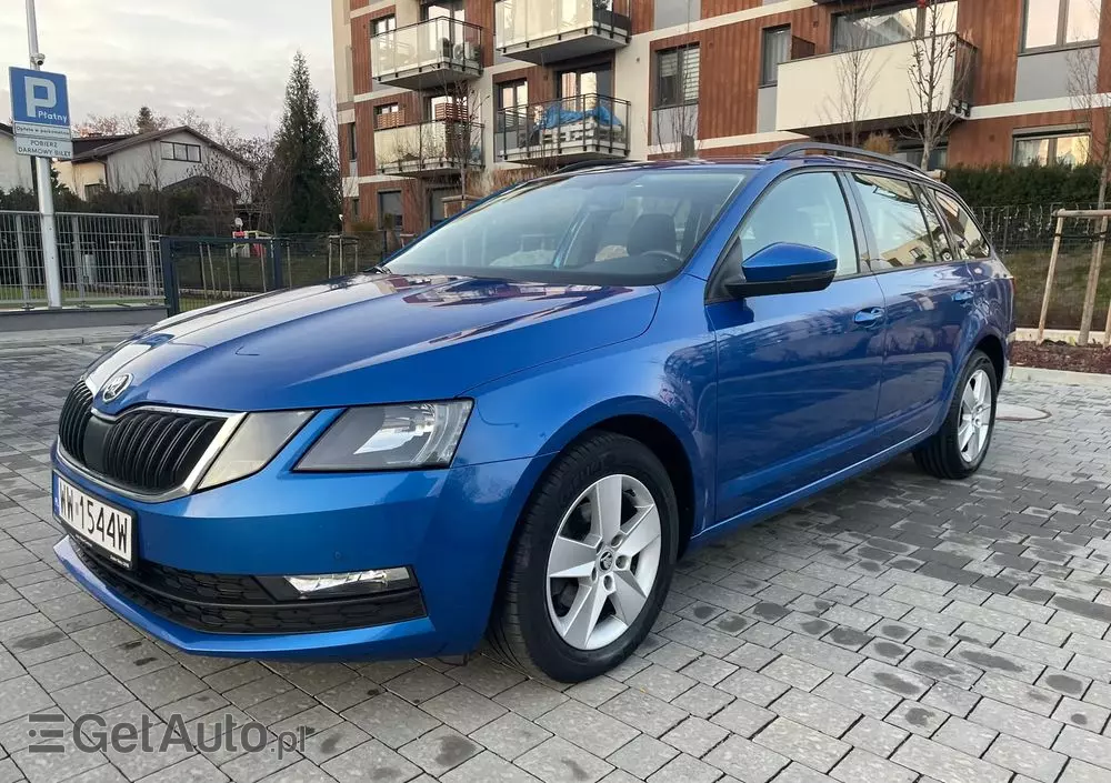 SKODA Octavia 