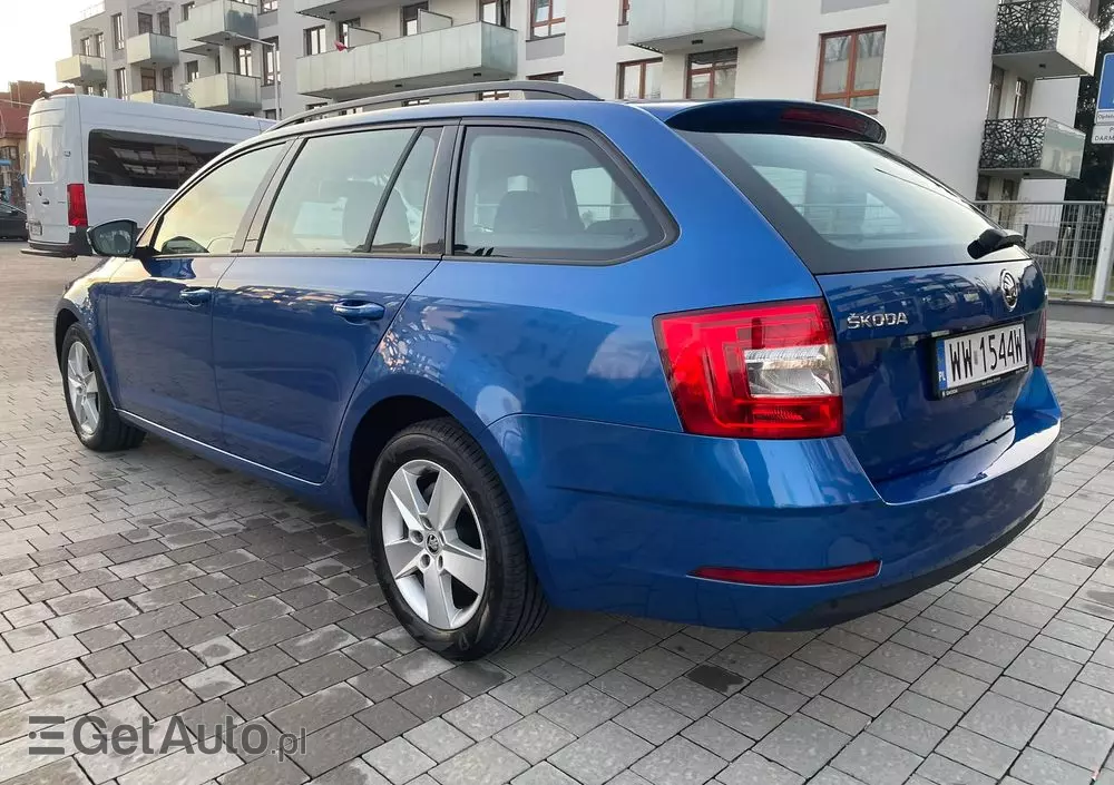 SKODA Octavia 