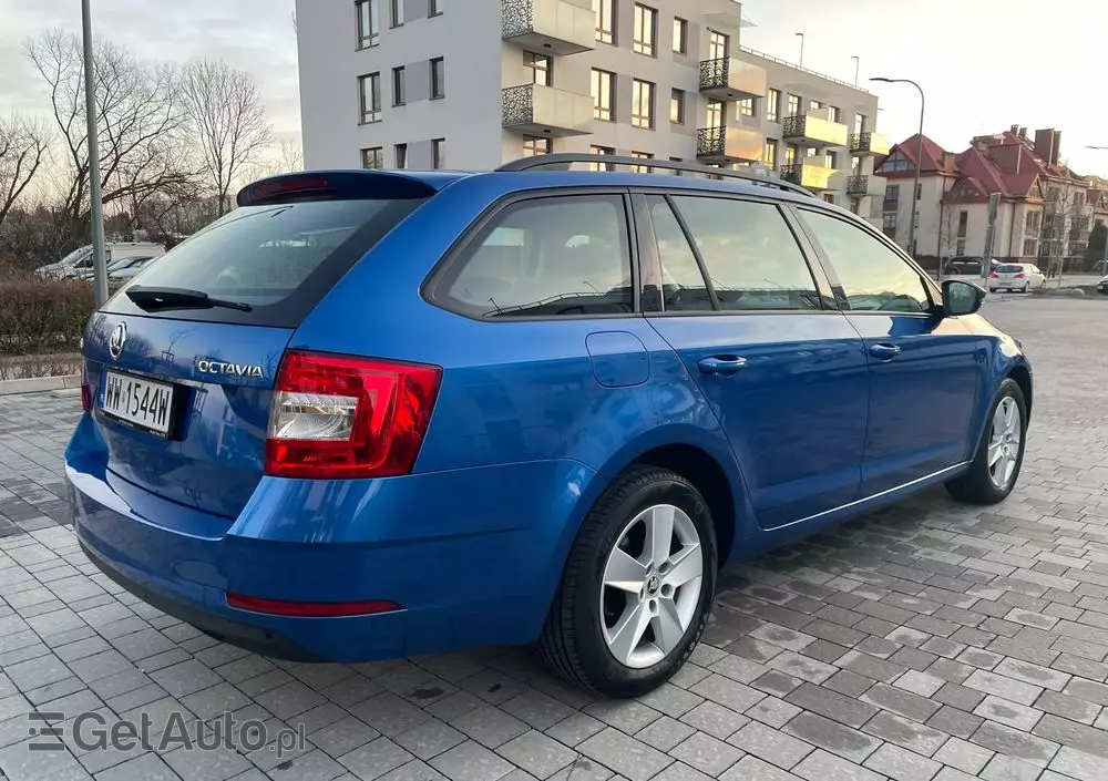 SKODA Octavia 