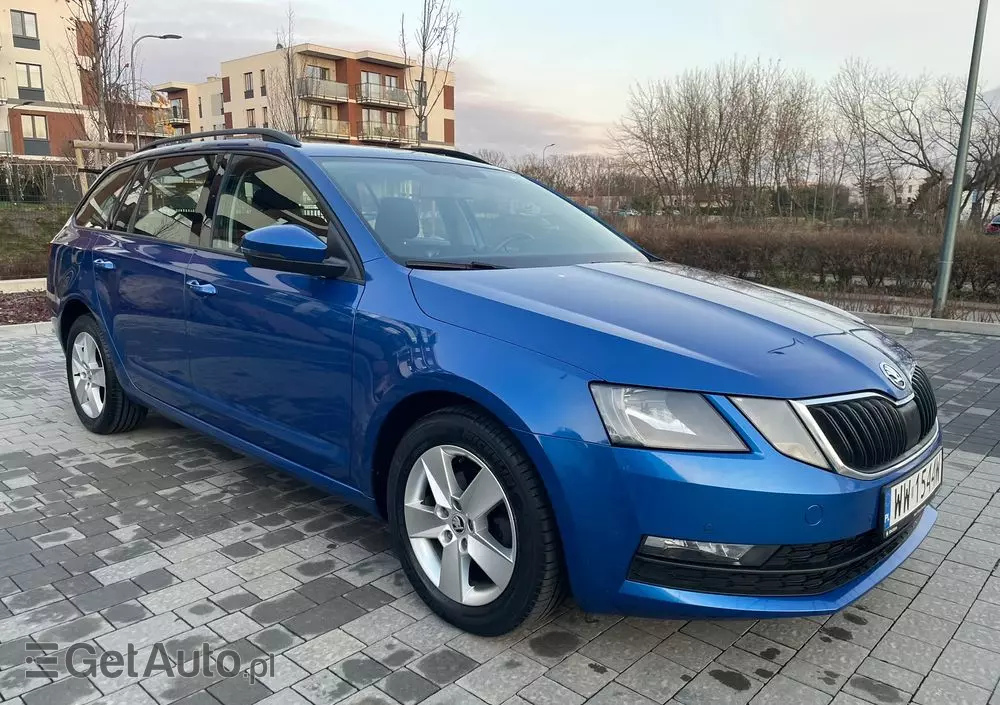 SKODA Octavia 
