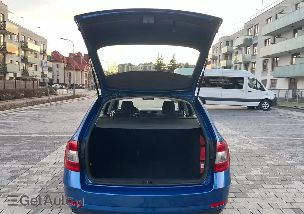 SKODA Octavia 