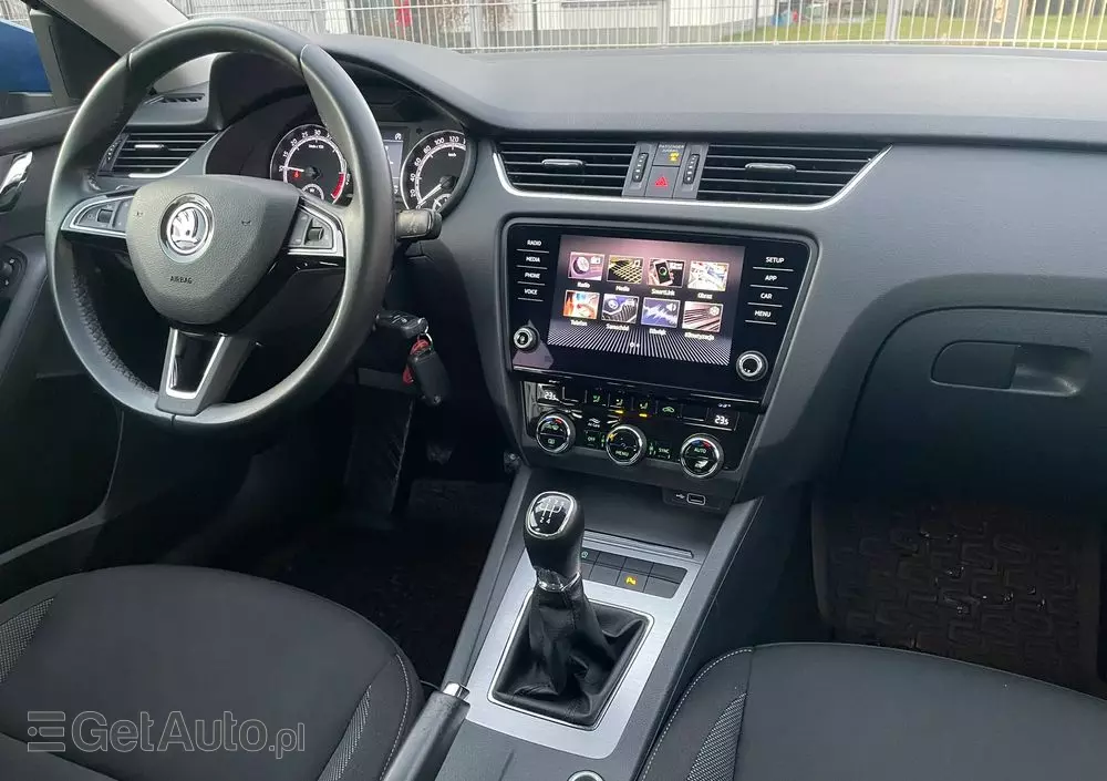 SKODA Octavia 