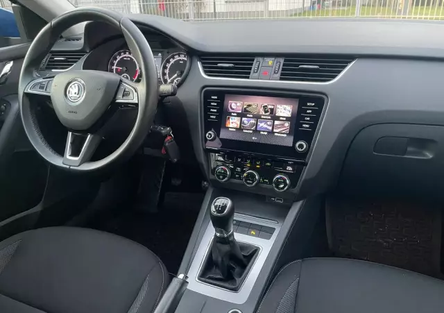 SKODA Octavia 