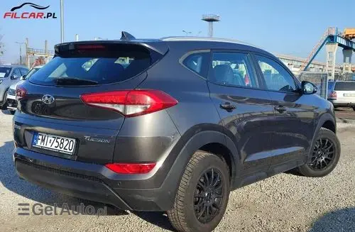 HYUNDAI Tucson 