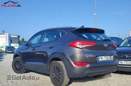 HYUNDAI Tucson 