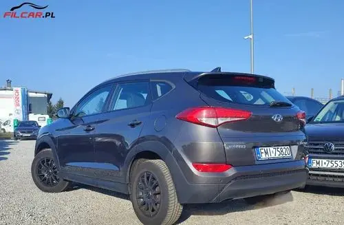 HYUNDAI Tucson 