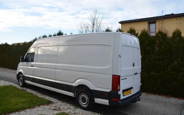 VOLKSWAGEN CRAFTER 