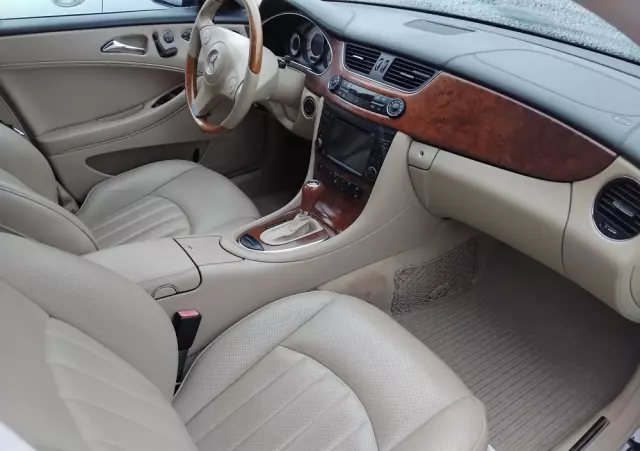 MERCEDES-BENZ CLS 350 CGI 7G-TRONIC Grand Edition