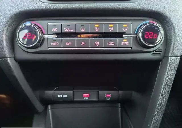 KIA XCeed 1.5 T-GDI M DCT