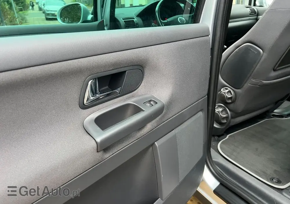 VOLKSWAGEN Sharan 2.0 Comfortline Family