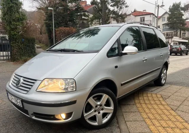VOLKSWAGEN Sharan 2.0 Comfortline Family