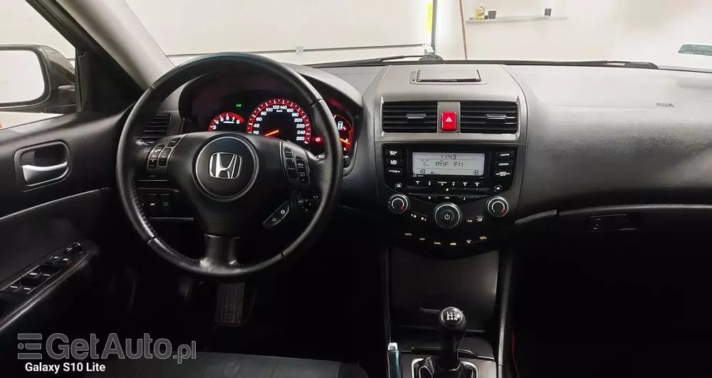 HONDA Accord 2.0 Executive Nav