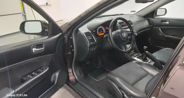 HONDA Accord 2.0 Executive Nav
