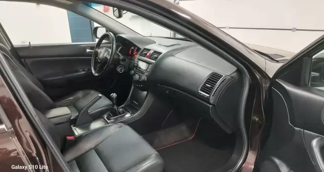 HONDA Accord 2.0 Executive Nav