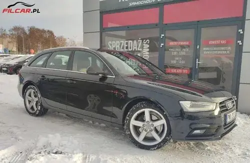 AUDI A4 