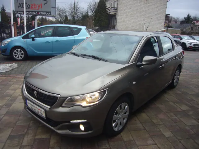 PEUGEOT 301 
