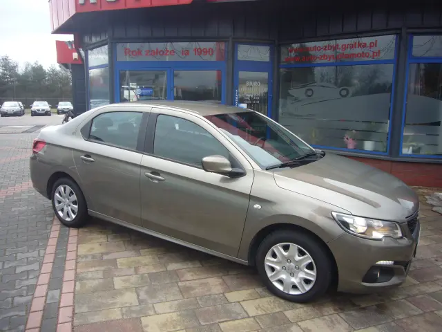 PEUGEOT 301 