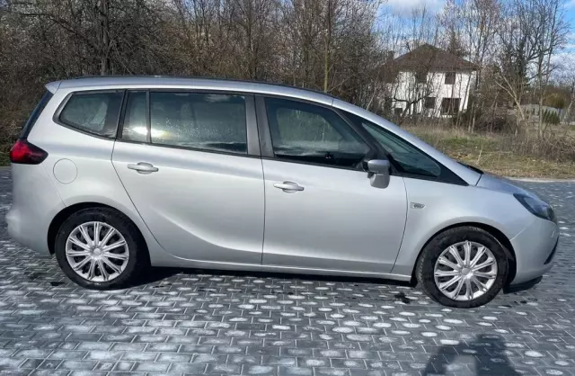 OPEL Zafira 
