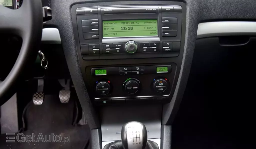 SKODA Octavia 