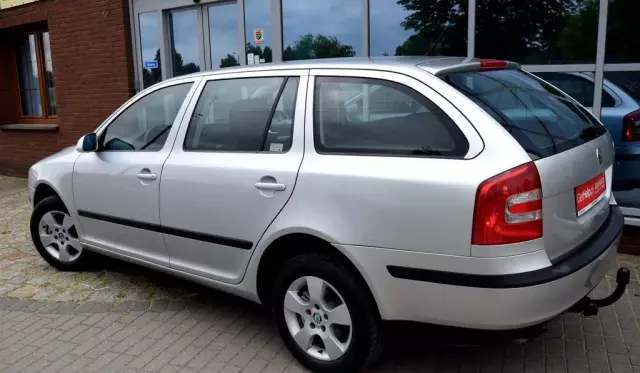 SKODA Octavia 