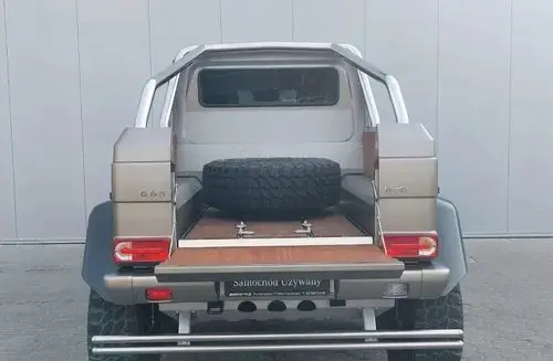 MERCEDES-BENZ Klasa G 63 AMG 6x6 