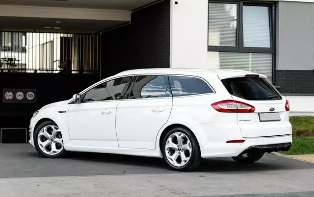 FORD Mondeo 