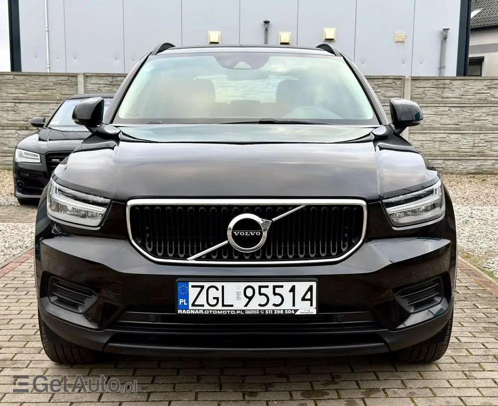VOLVO XC 40 D3 Momentum