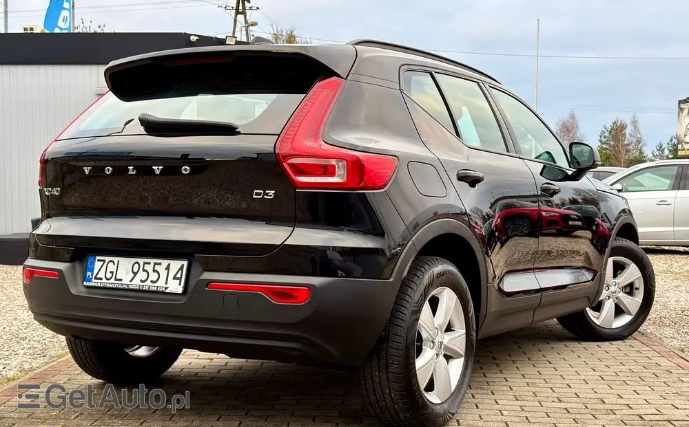 VOLVO XC 40 D3 Momentum