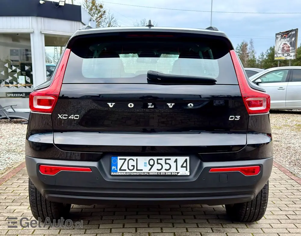 VOLVO XC 40 D3 Momentum