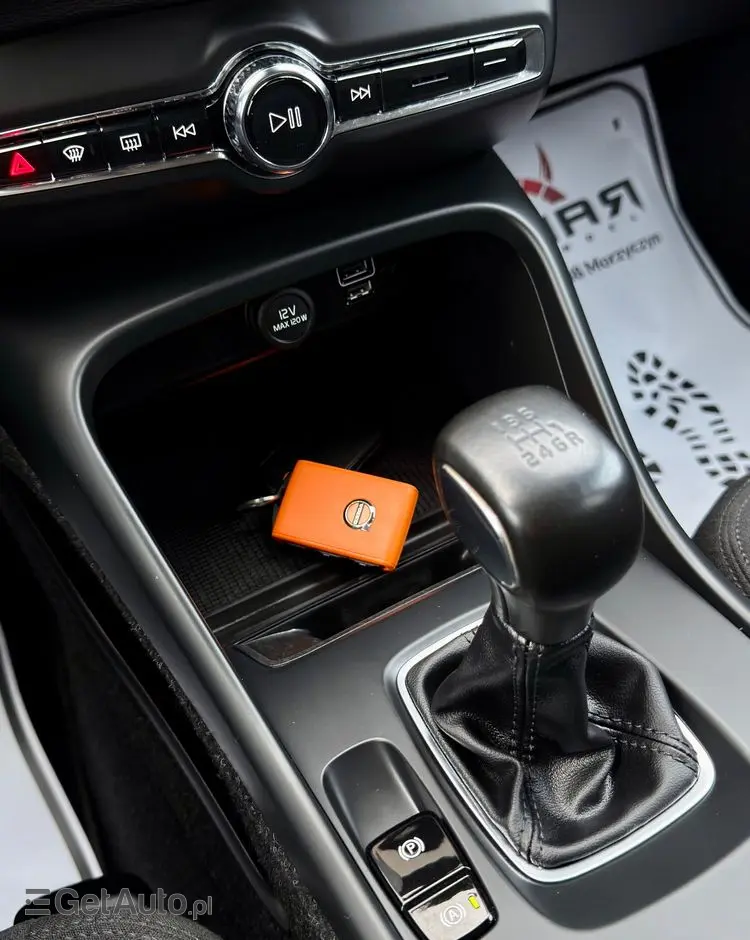 VOLVO XC 40 D3 Momentum