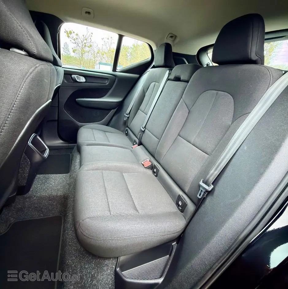 VOLVO XC 40 D3 Momentum