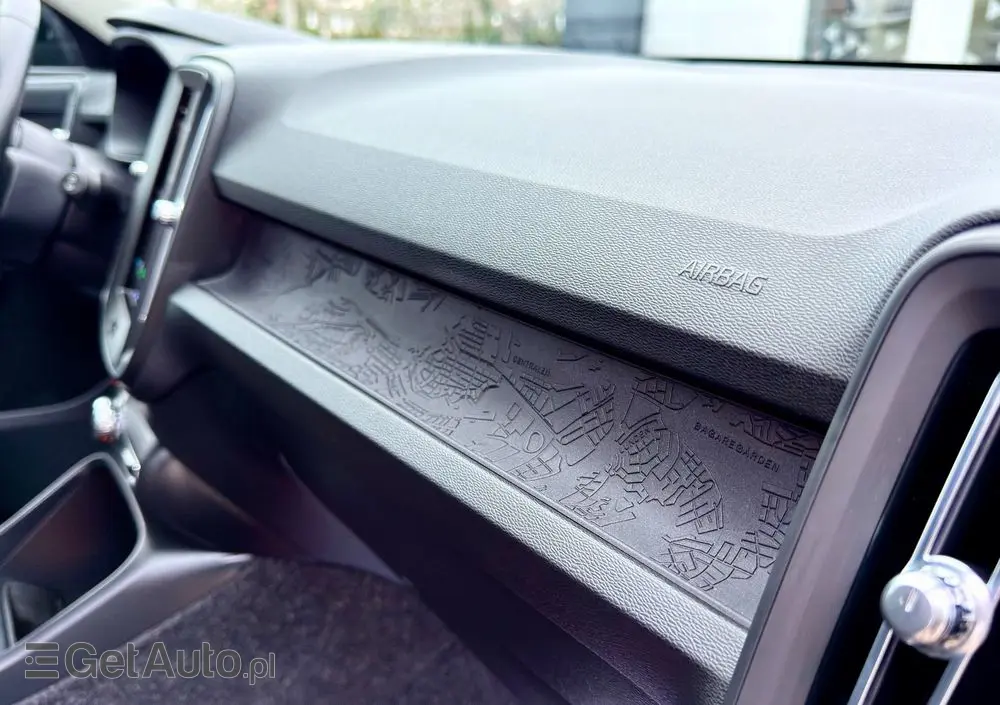 VOLVO XC 40 D3 Momentum