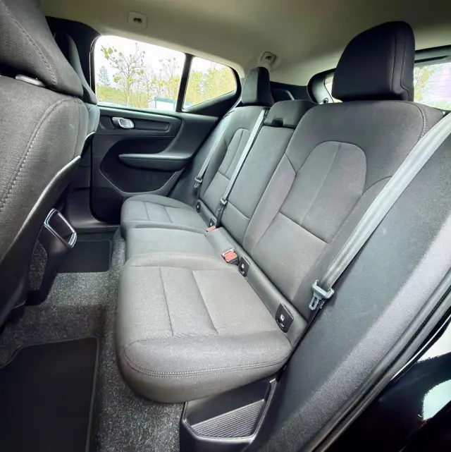 VOLVO XC 40 D3 Momentum