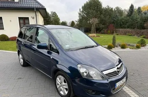 OPEL Zafira 