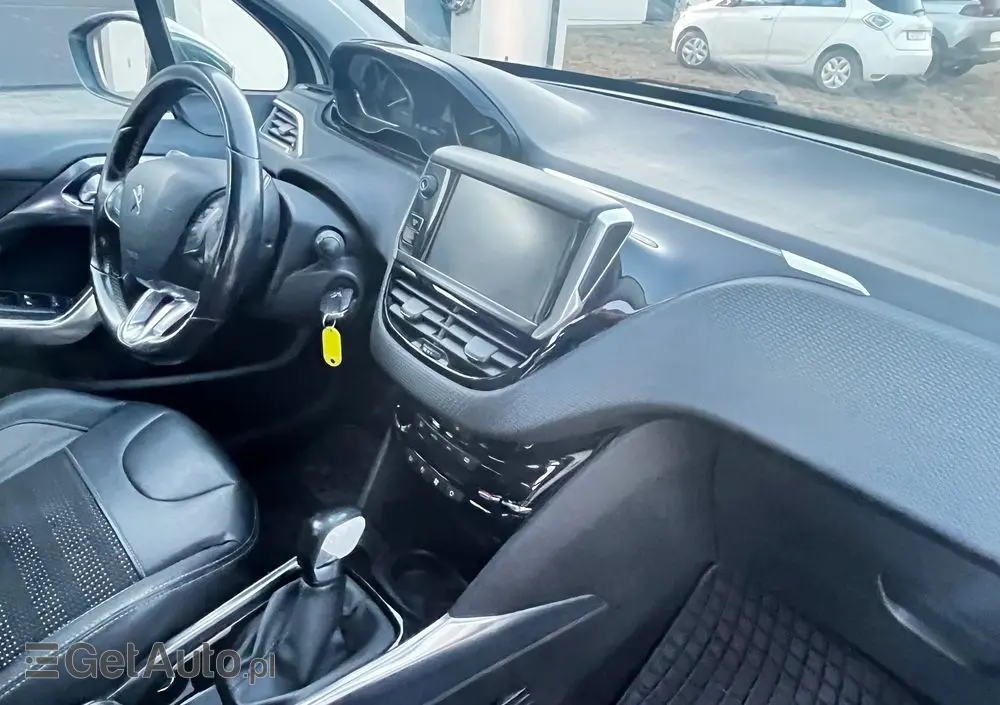 PEUGEOT 2008 120 VTI Business-Line