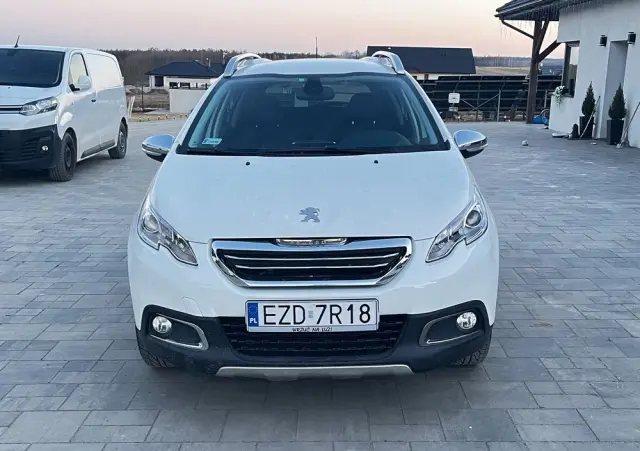 PEUGEOT 2008 120 VTI Business-Line