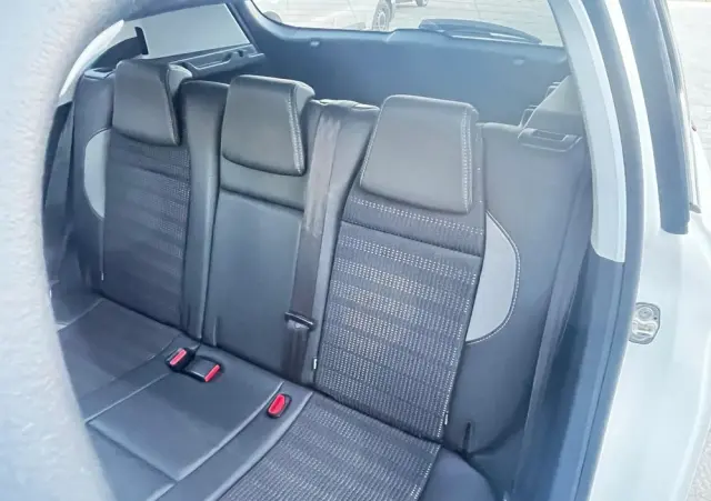 PEUGEOT 2008 120 VTI Business-Line