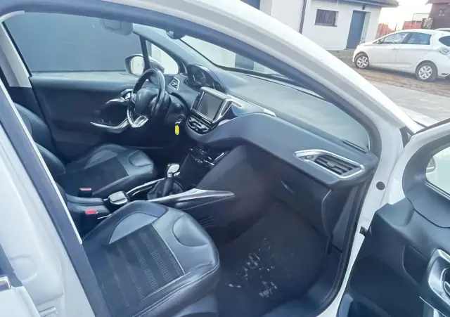 PEUGEOT 2008 120 VTI Business-Line