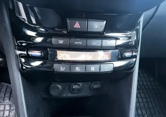 PEUGEOT 2008 120 VTI Business-Line