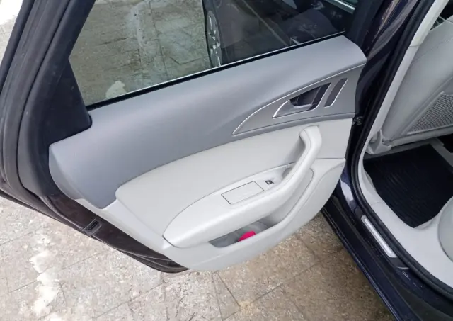 AUDI A6 Limousine 2.0 TDI