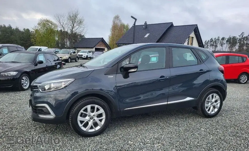 RENAULT Captur 