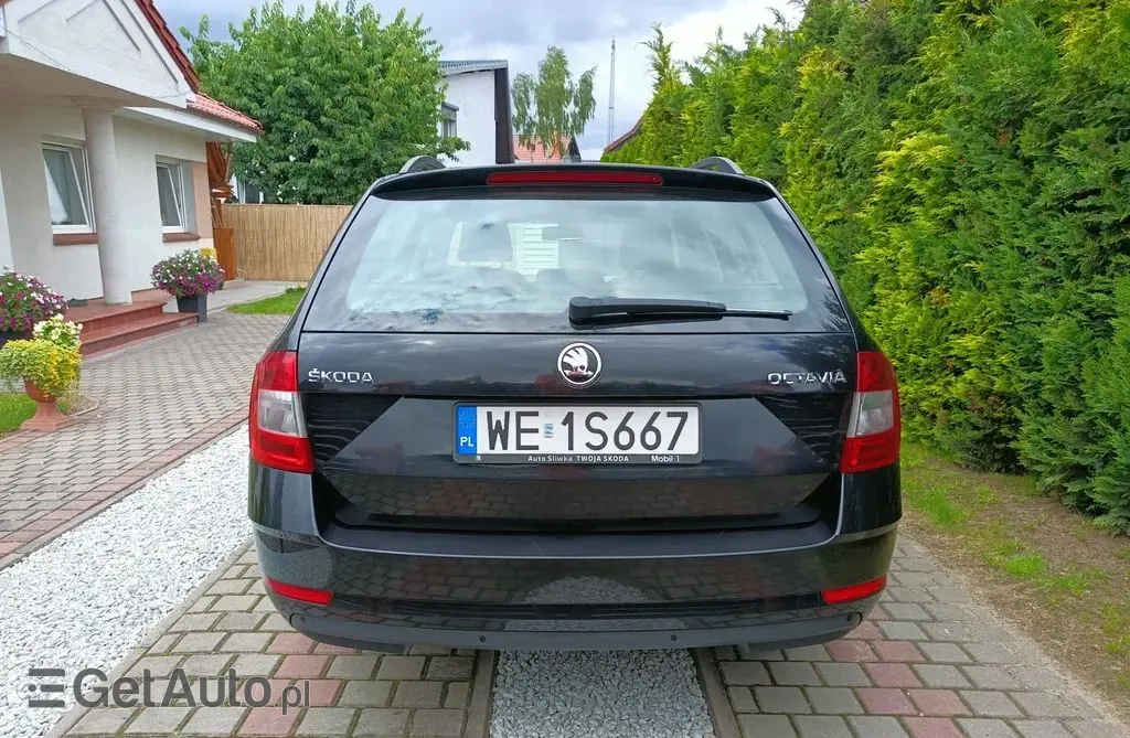 SKODA Octavia 
