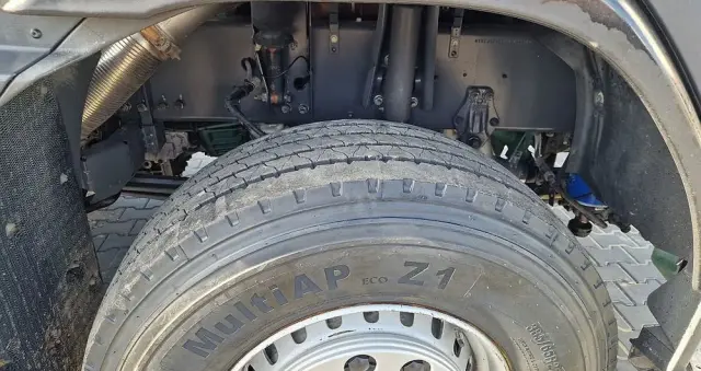 VOLVO Fmx 410 8x4 Kiper Hydroburta Wywrot Nowe Opony 